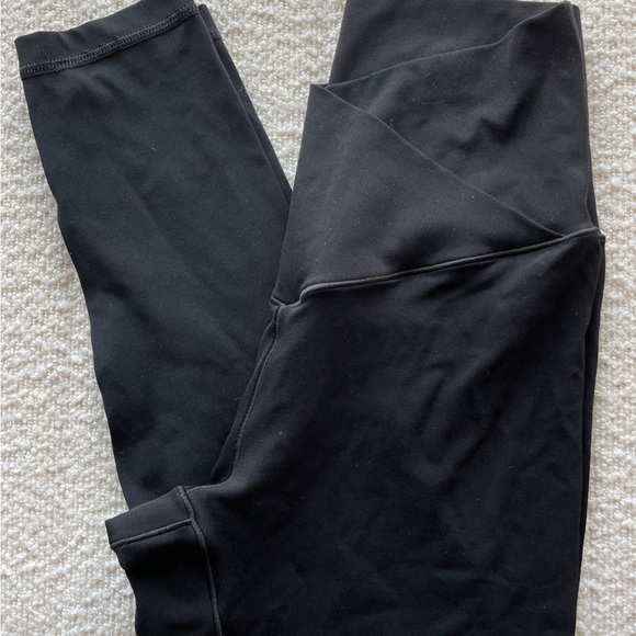 OFFLINE By Aerie Real Me High Waisted Crossover Legging, black, M - Picture 6 of 8